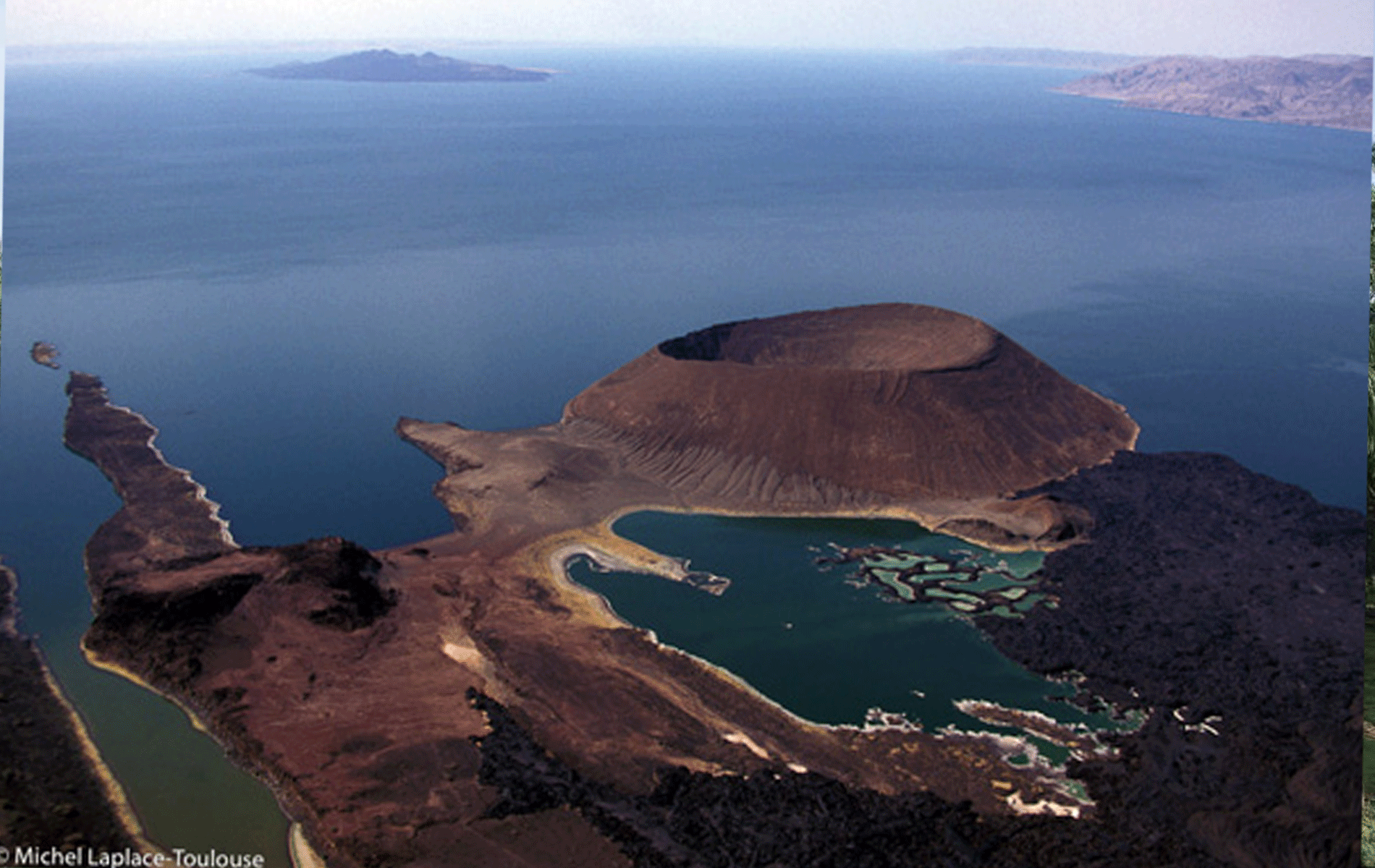 Самый большой географический объект в мире. Озеро Туркана Кения.